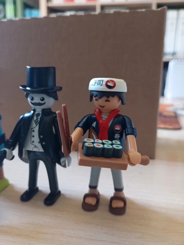 4 figuras Playmobil temática – photo 2
